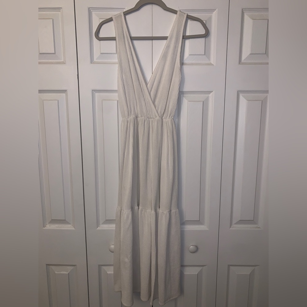 Caution To The Wind White Midi Dress Size Small